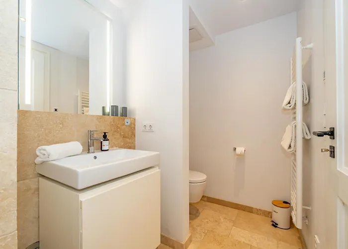 Am Lee Semesterbostad